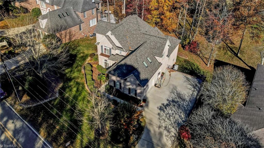 5594 Anson Road Greensboro, NC 27407 - Photo 3 of 42 Gallery Image 3