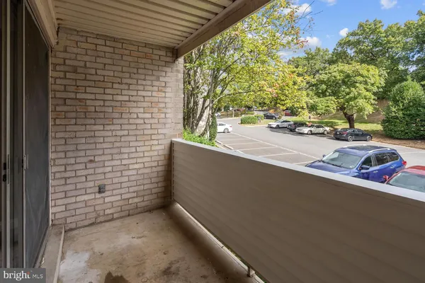 $1,650 | 5614 Bloomfield Drive, Unit 104, Alexandria, VA 22312