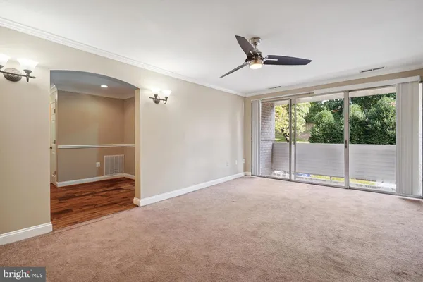 $1,650 | 5614 Bloomfield Drive, Unit 104, Alexandria, VA 22312