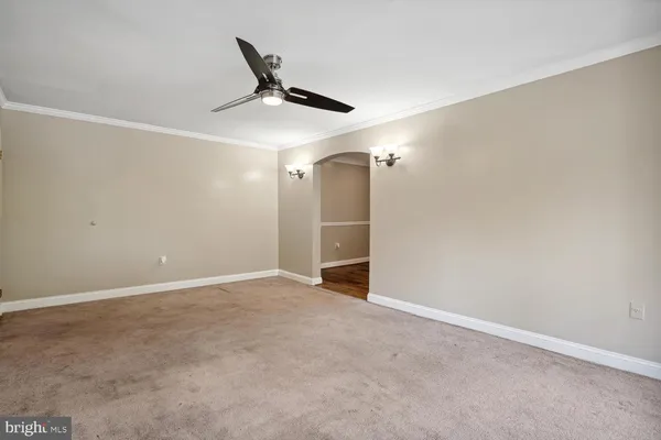 $1,650 | 5614 Bloomfield Drive, Unit 104, Alexandria, VA 22312