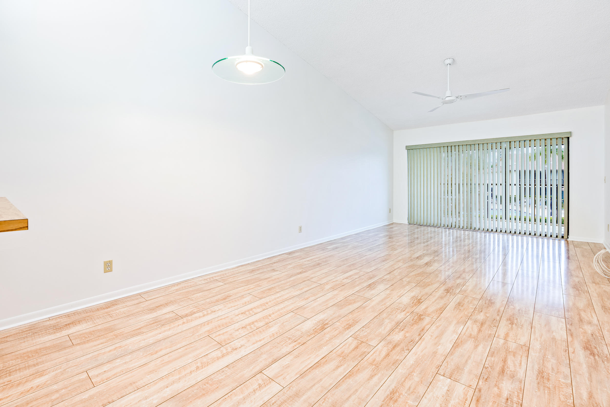 1102 Pinecrest Circle, Unit D Jupiter, FL 33458 - Photo 4 of 17 1102 Pinecrest Cir Apt D-3