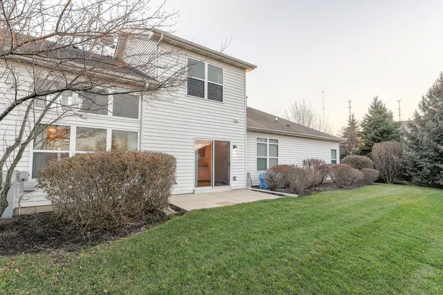 $2,200 | 1623 South Candlestick Way, Unit 1623, Waukegan, IL 60085