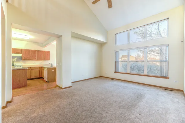 $2,200 | 1623 South Candlestick Way, Unit 1623, Waukegan, IL 60085