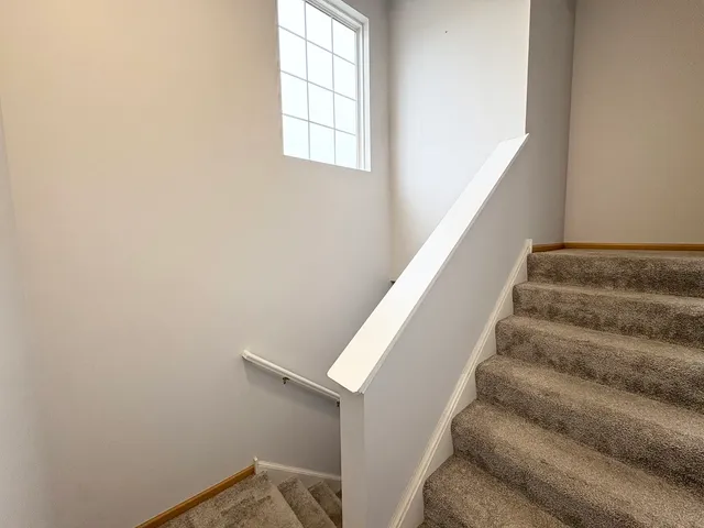 $1,500 | 2219 Silverstone Drive, Unit 2219, Carpentersville, IL 60110