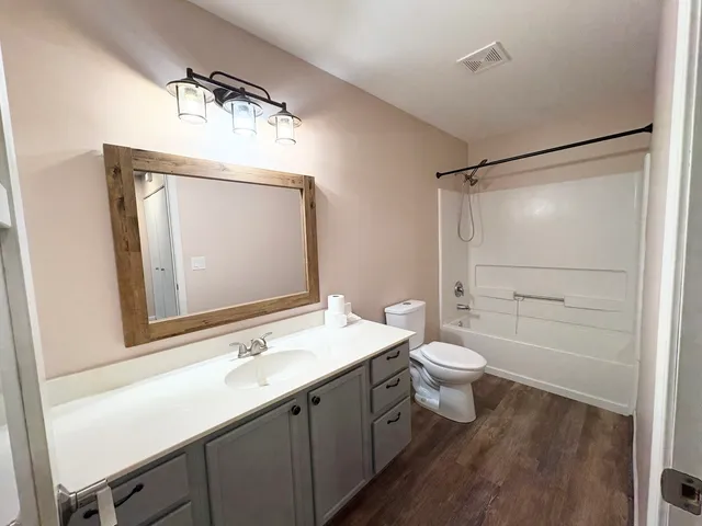 $1,500 | 2219 Silverstone Drive, Unit 2219, Carpentersville, IL 60110