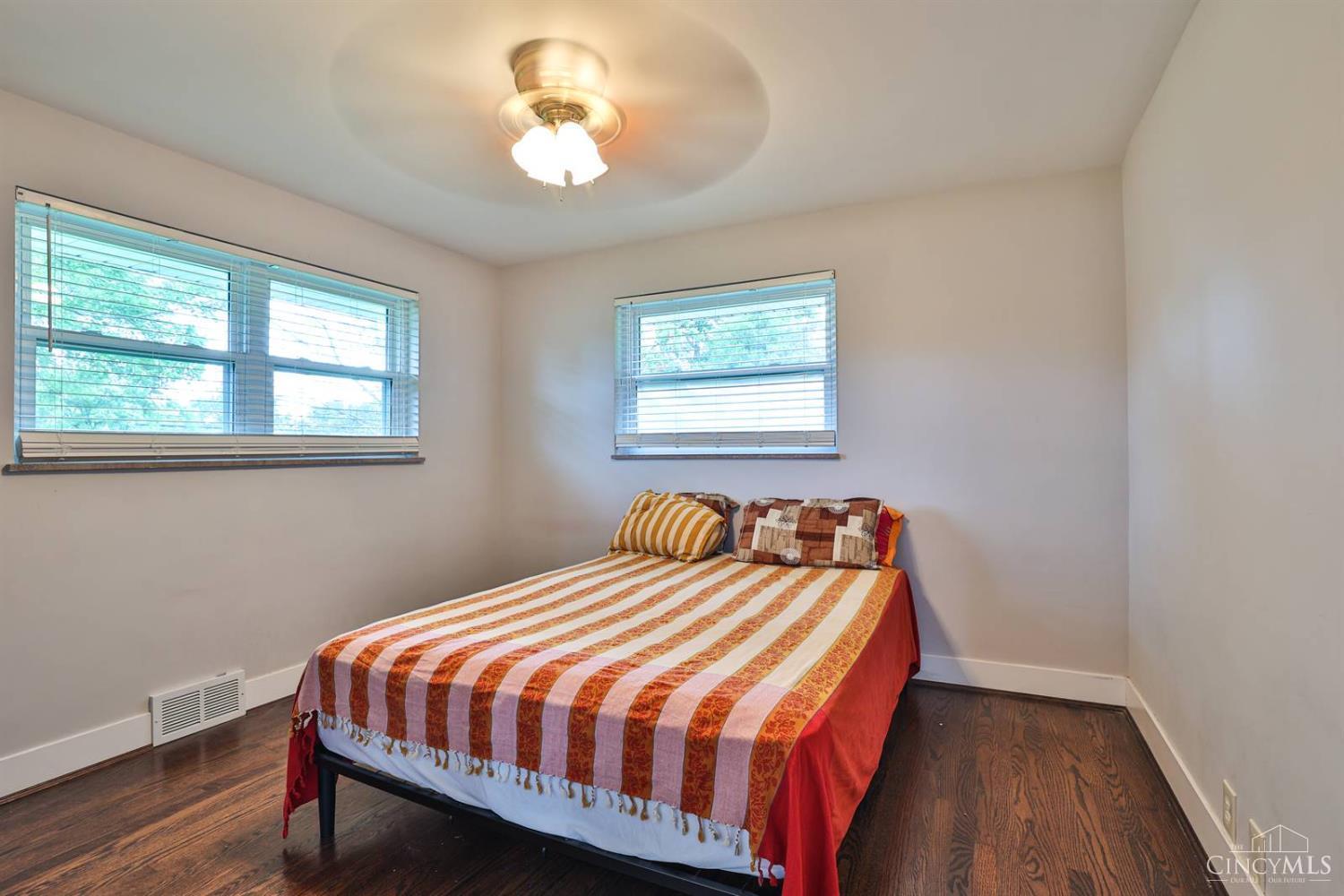 8698 Cox Road West Chester, OH 45069 - Photo 15 of 34