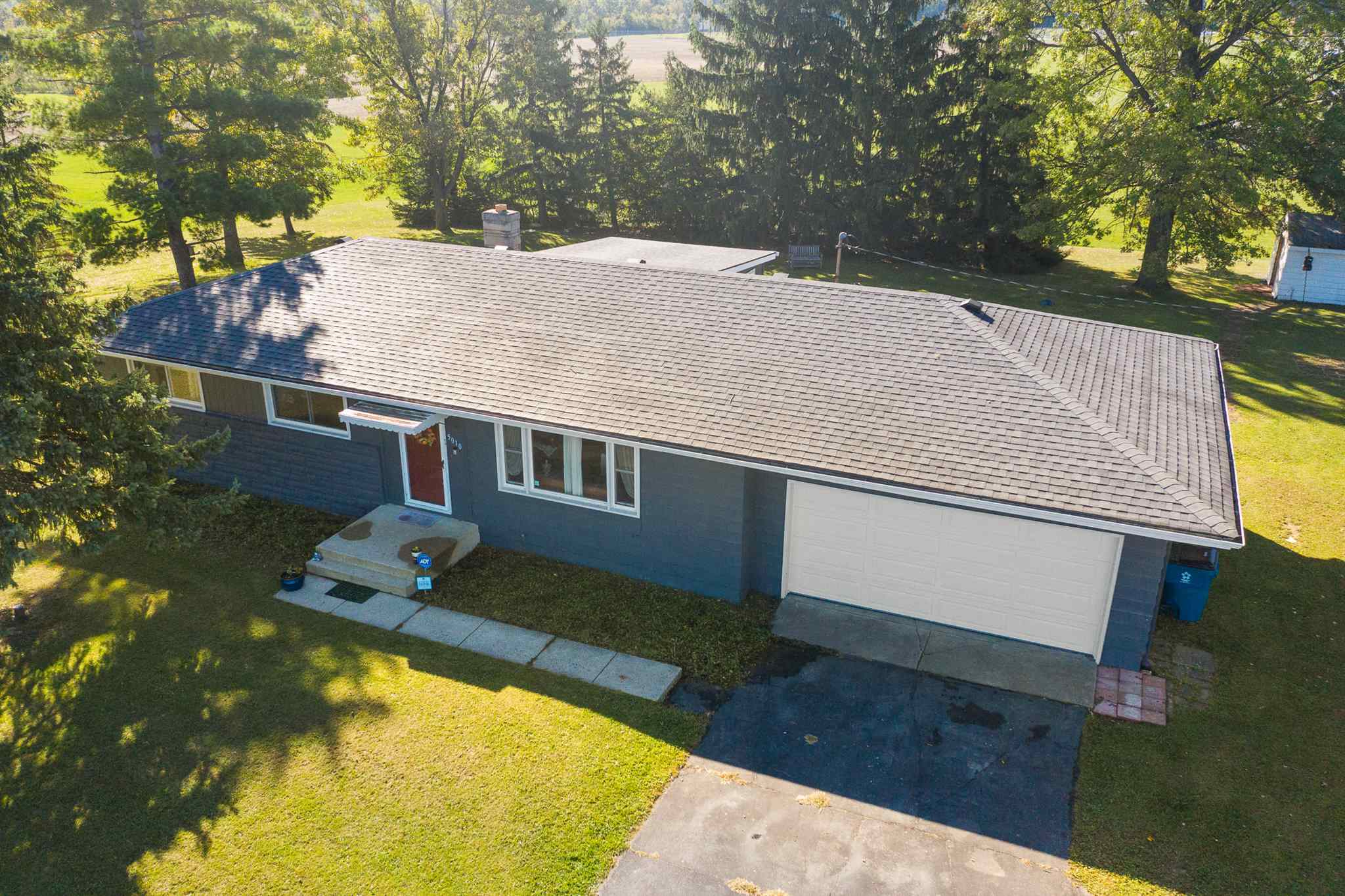 5010 East Paulding Road Fort Wayne, IN 46816 - Photo 1 of 33