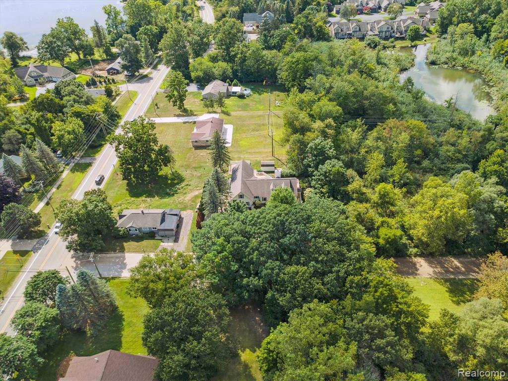 7127 Perry Lake Road Clarkston, MI 48346 - Photo 62 of 75