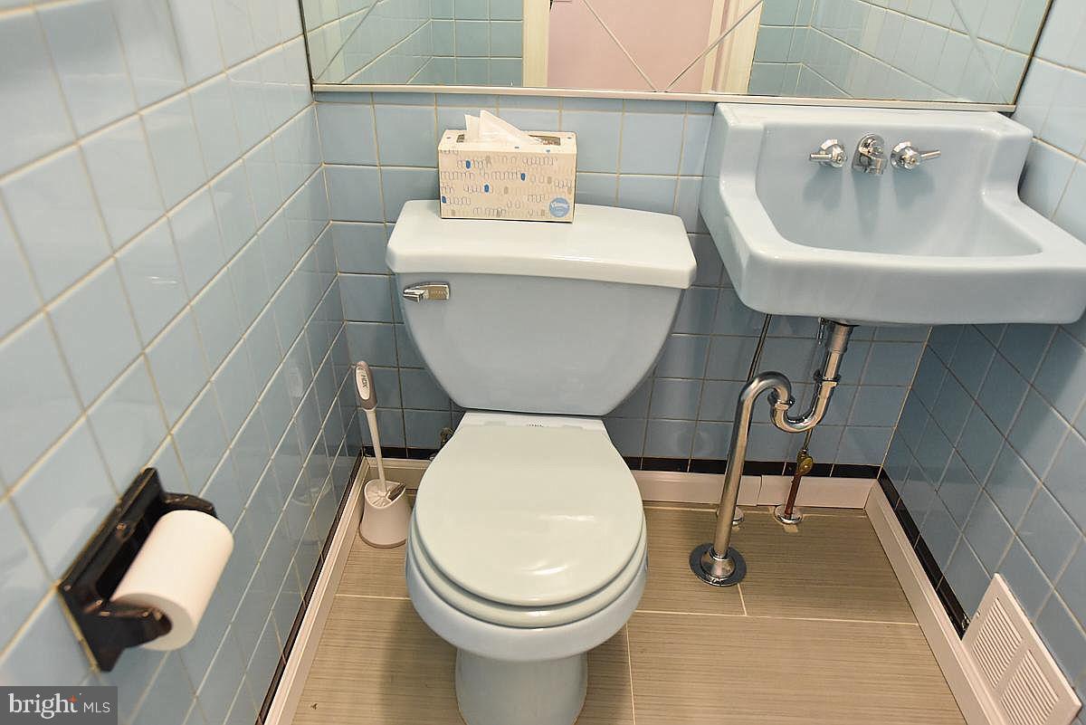 1708 Tyson Road Havertown, PA 19083 - Photo 10 of 22