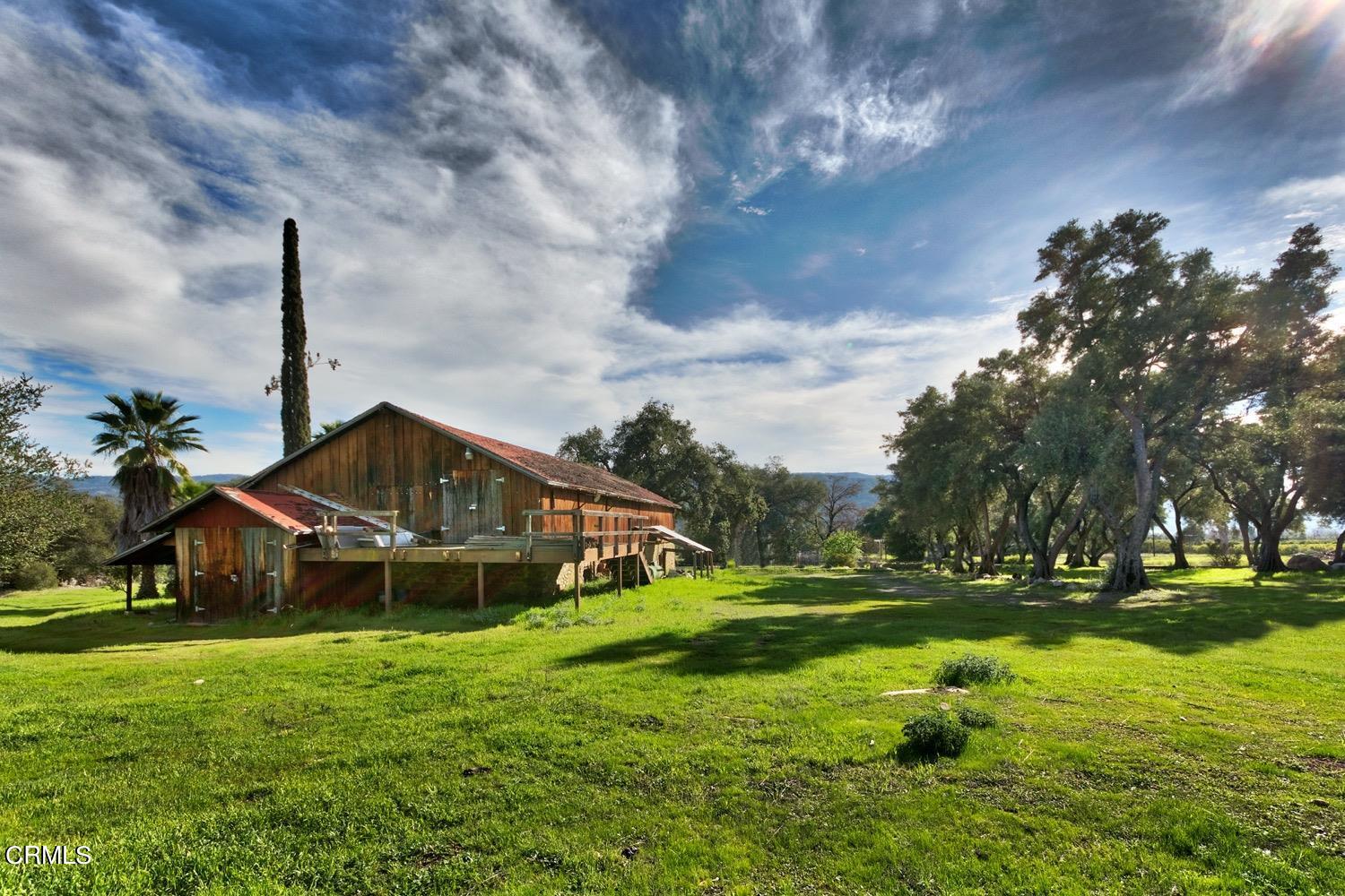 1388 Orange Road Ojai, CA 93023 - Photo 5 of 21 barn