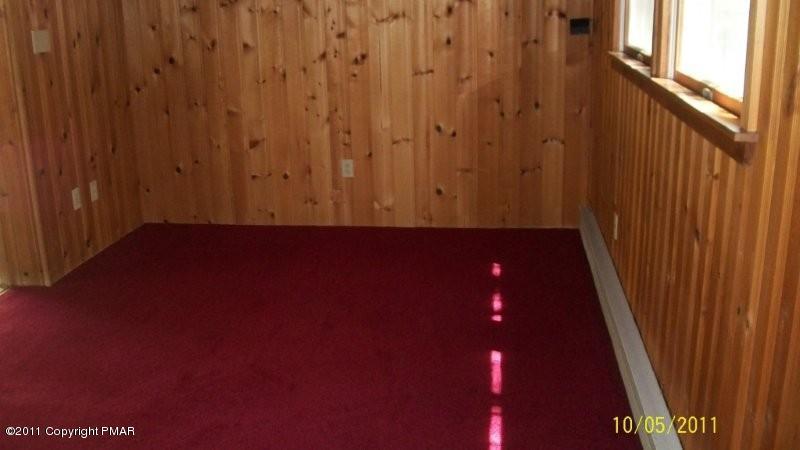 609 Maple Road Canadensis, PA 18325 - Photo 3 of 8 Dining Room