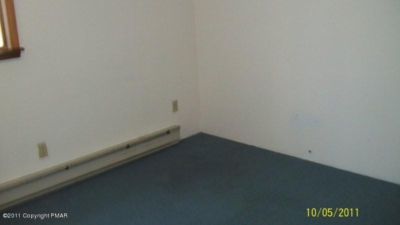 609 Maple Road Canadensis, PA 18325 - Photo 6 of 8 Bedroom #2