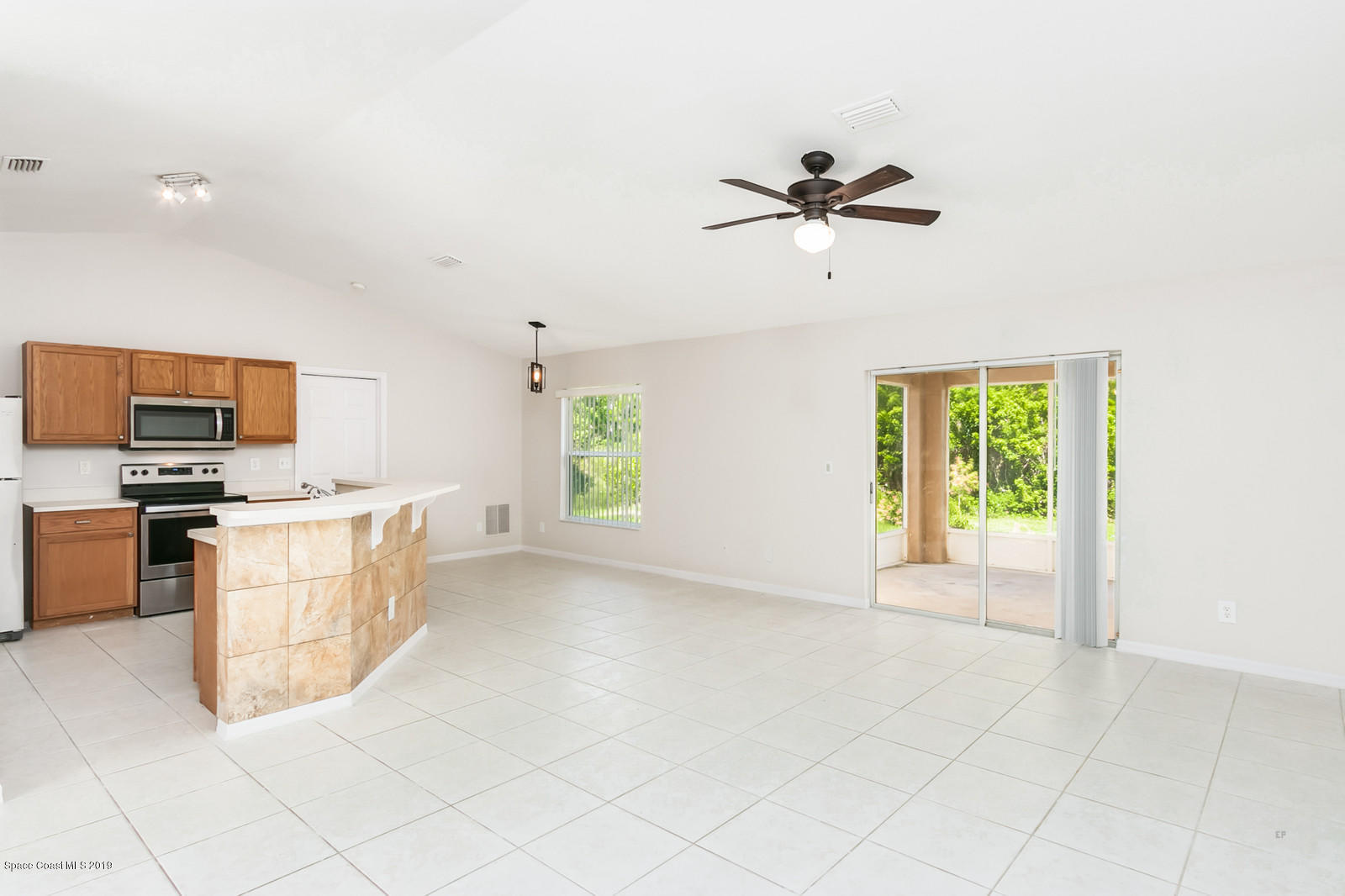 2134 Thames Road Southeast, Unit 17 Palm Bay, FL 32909 - Photo 8 of 24 09_2134Thames0074_mls