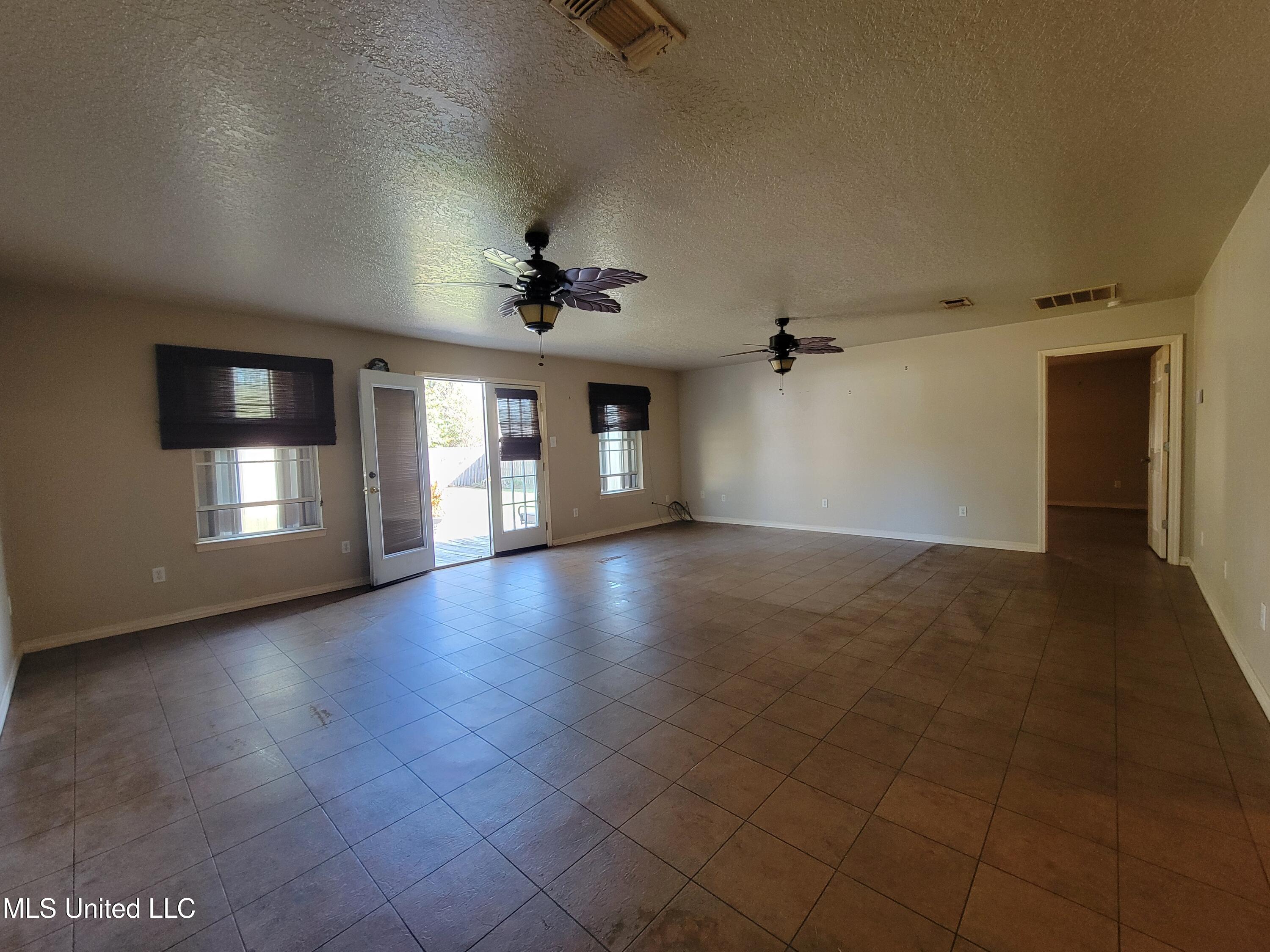 7204 Hampton Drive Biloxi, MS 39532 - Photo 18 of 27 1000038624