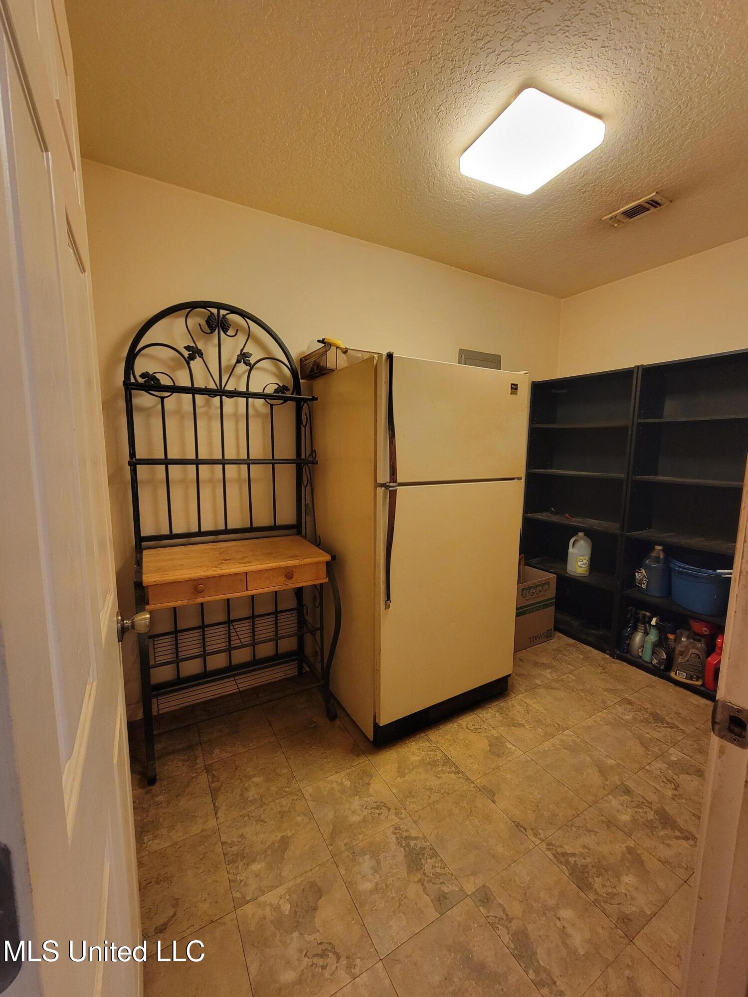 7204 Hampton Drive Biloxi, MS 39532 - Photo 21 of 27 1000038634