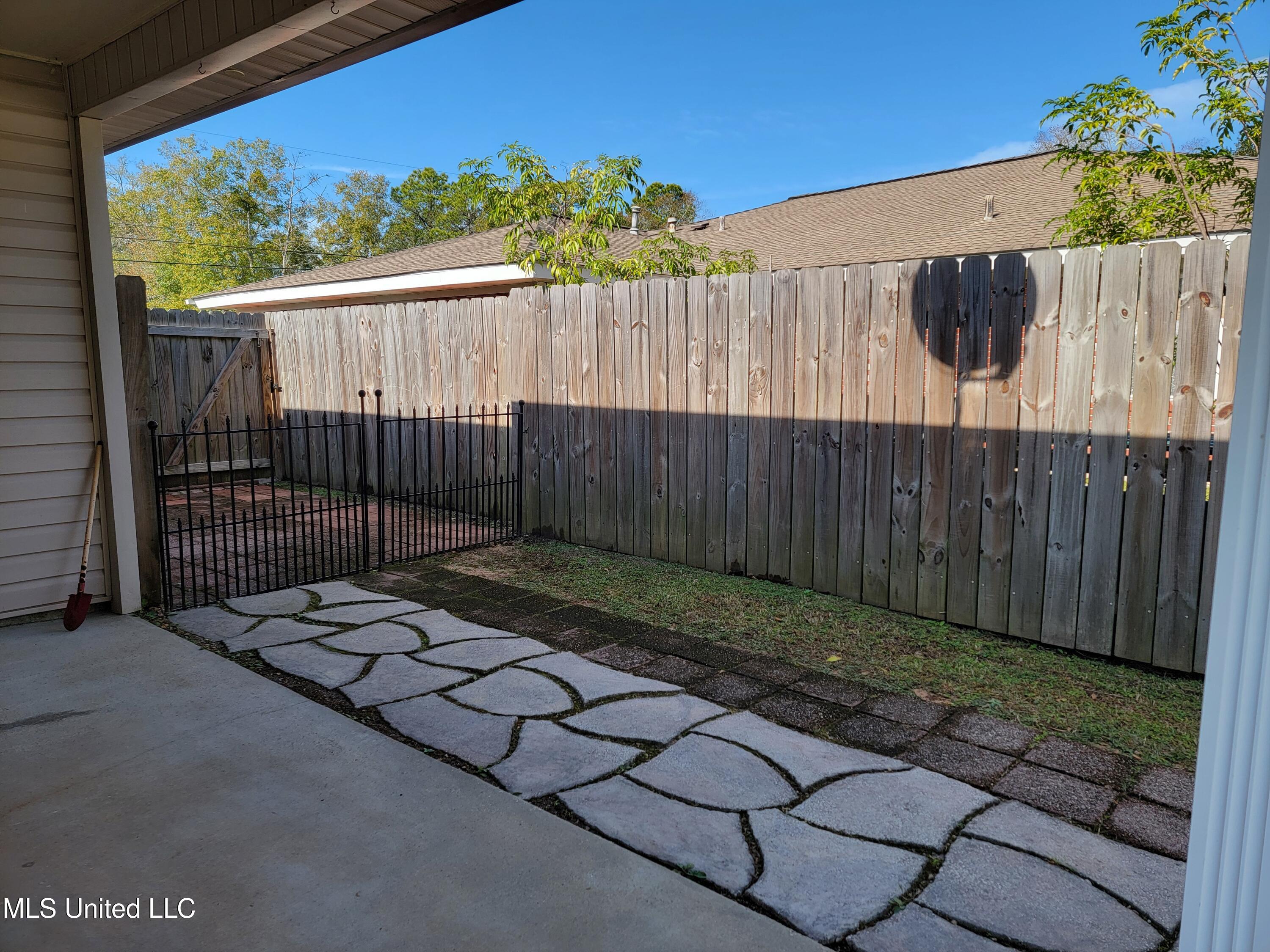 7204 Hampton Drive Biloxi, MS 39532 - Photo 7 of 27 1000038604