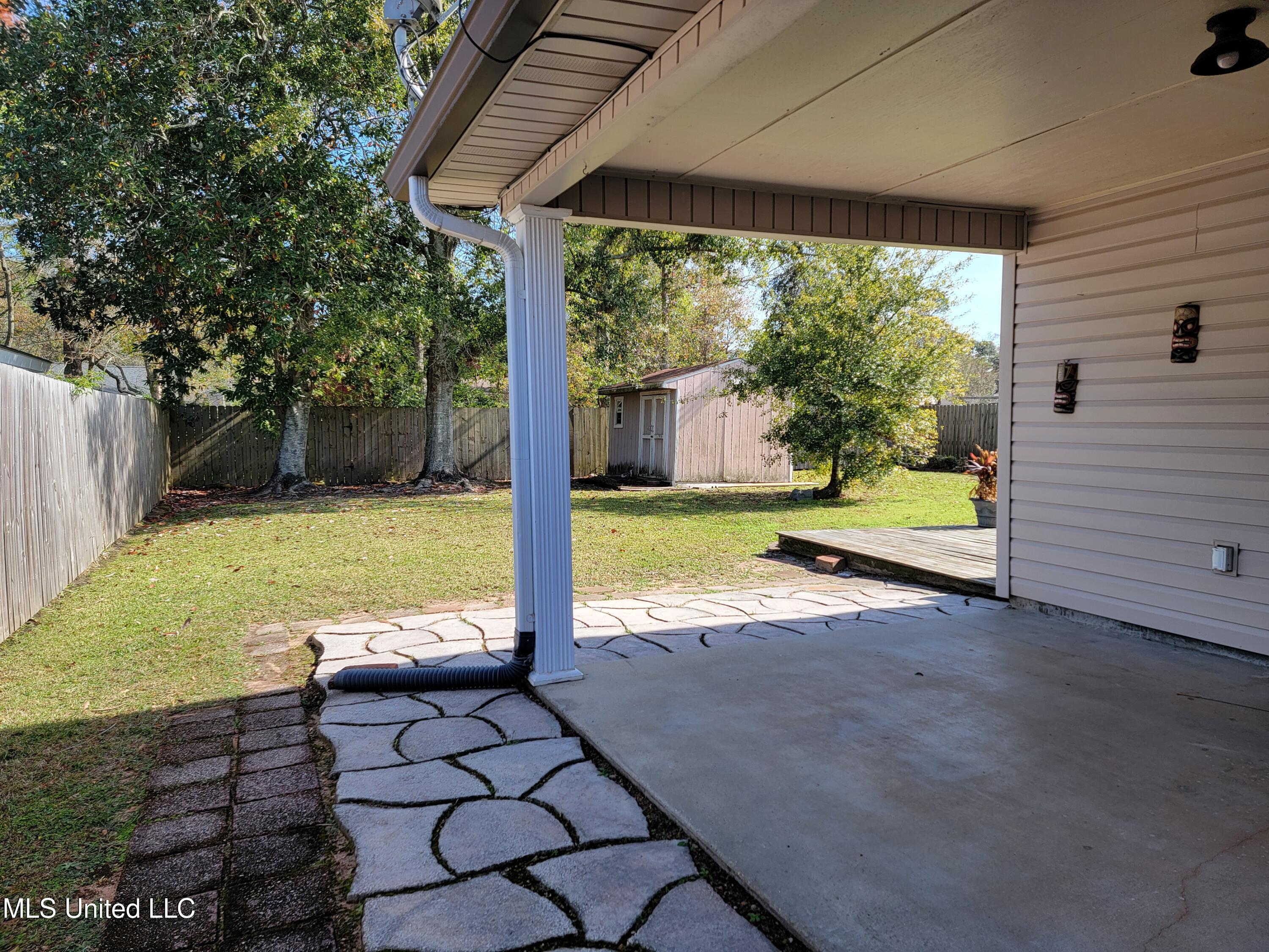 7204 Hampton Drive Biloxi, MS 39532 - Photo 8 of 27 1000038608