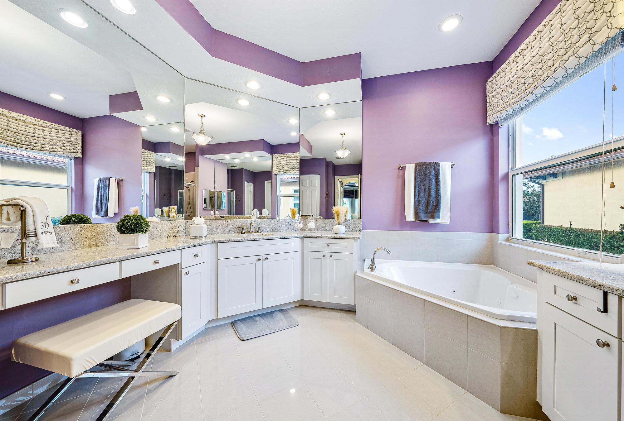 127 Steeple Circle Jupiter, FL 33458 - Photo 24 of 56 Primary Bath