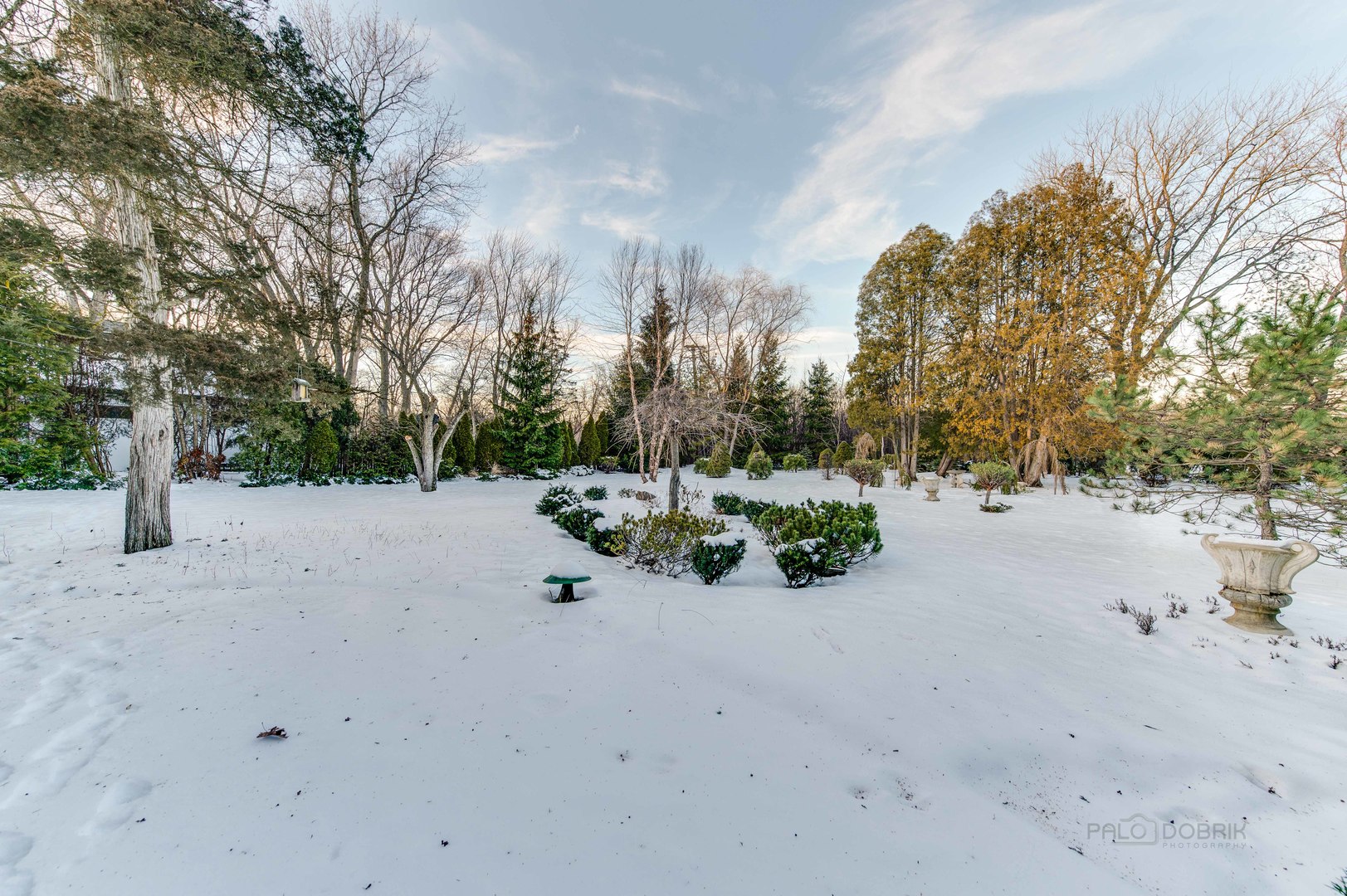 780 West Deerpath Road Lake Forest, IL 60045 - Photo 24 of 35 a view of road and trees