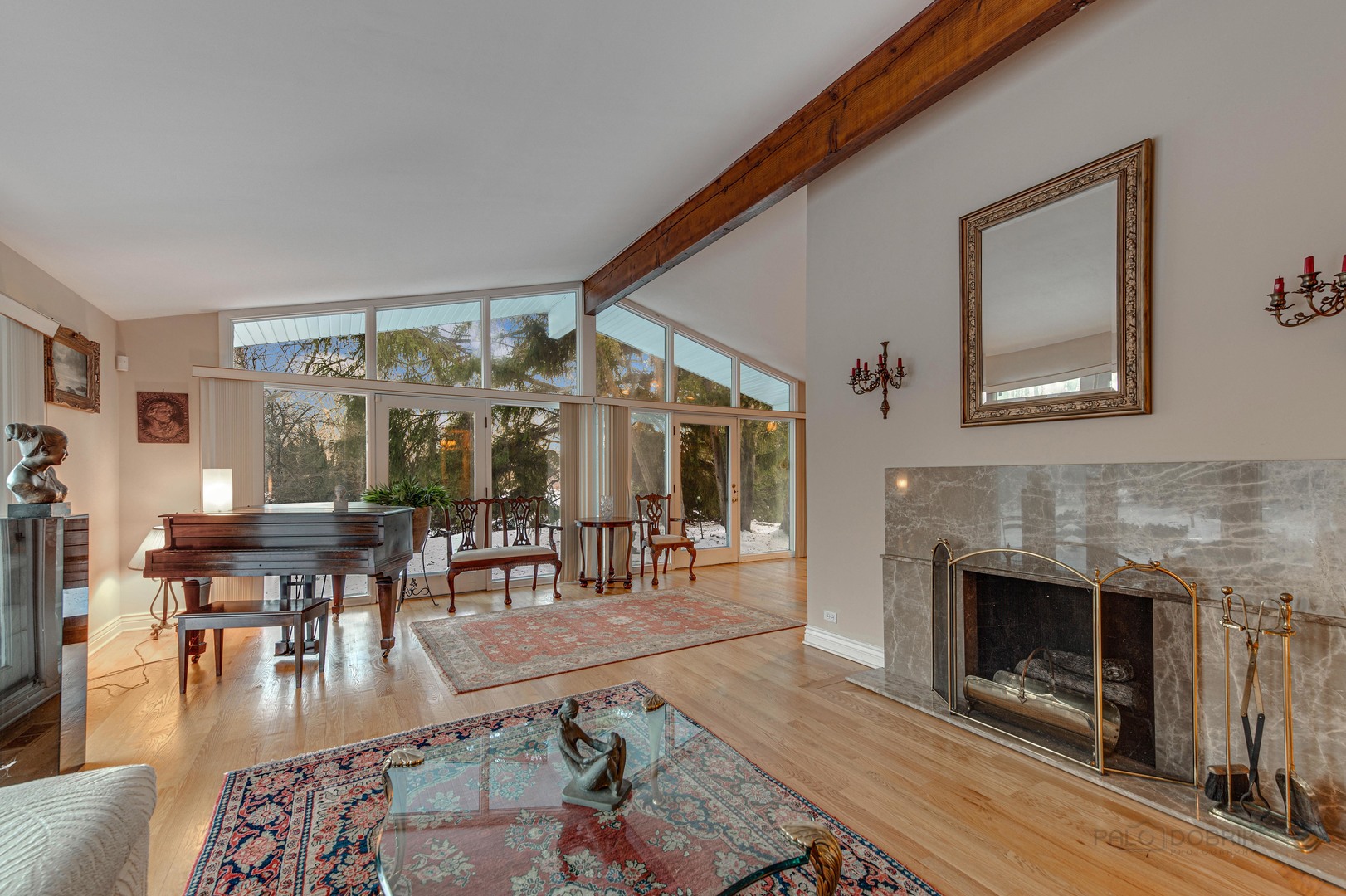 780 West Deerpath Road Lake Forest, IL 60045 - Photo 6 of 35 a living room with furniture and a fireplace