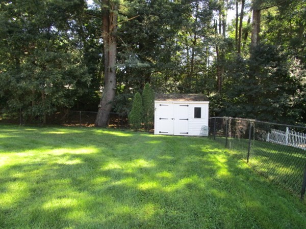 13 Dudley Road Oxford, MA 01540 - Photo 4 of 24 Gallery Image 4