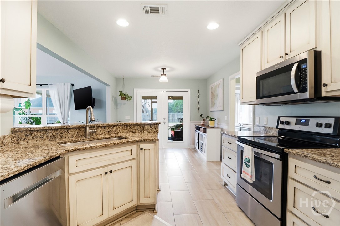 3246 Midland Road Guyton, GA 31312 - Photo 8 of 28