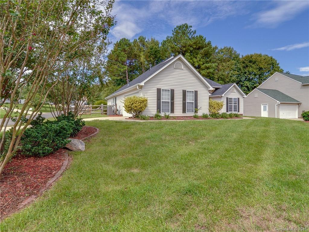 12705 Cardinal Point Road, Unit 26 Charlotte, NC 28269 - Photo 5 of 29 Gallery Image 5