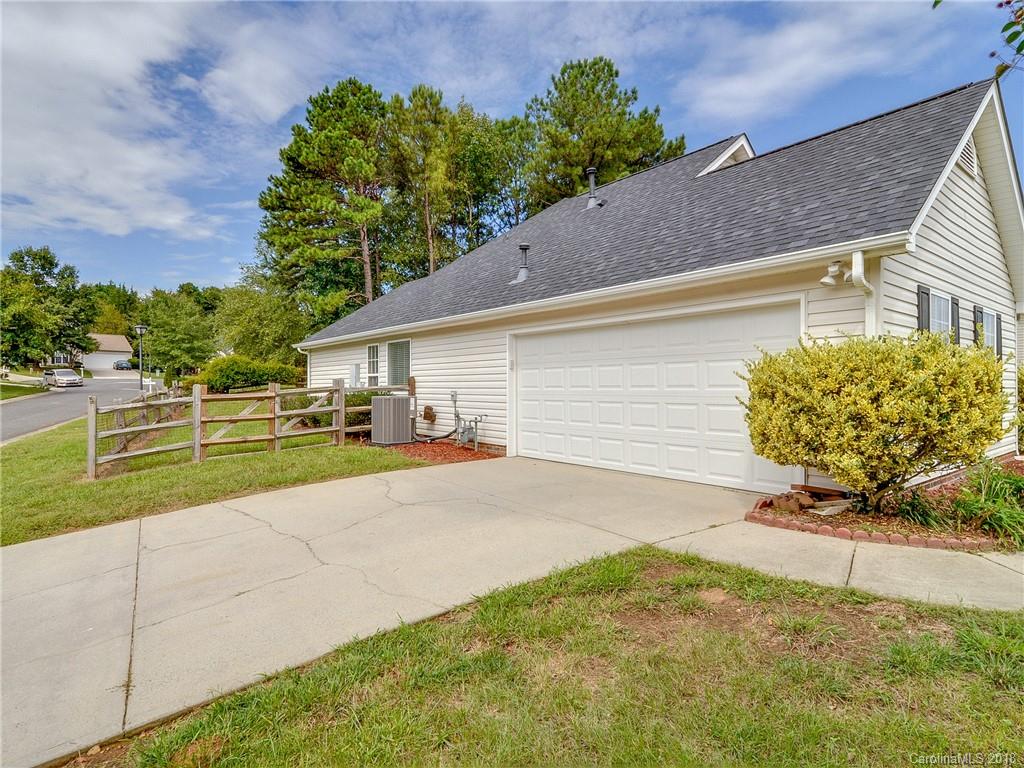 12705 Cardinal Point Road, Unit 26 Charlotte, NC 28269 - Photo 6 of 29 Gallery Image 6