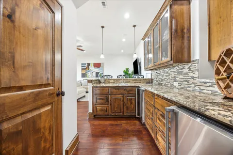 $2,095,000 | 709 Angel Light Drive, Spicewood, TX 78669