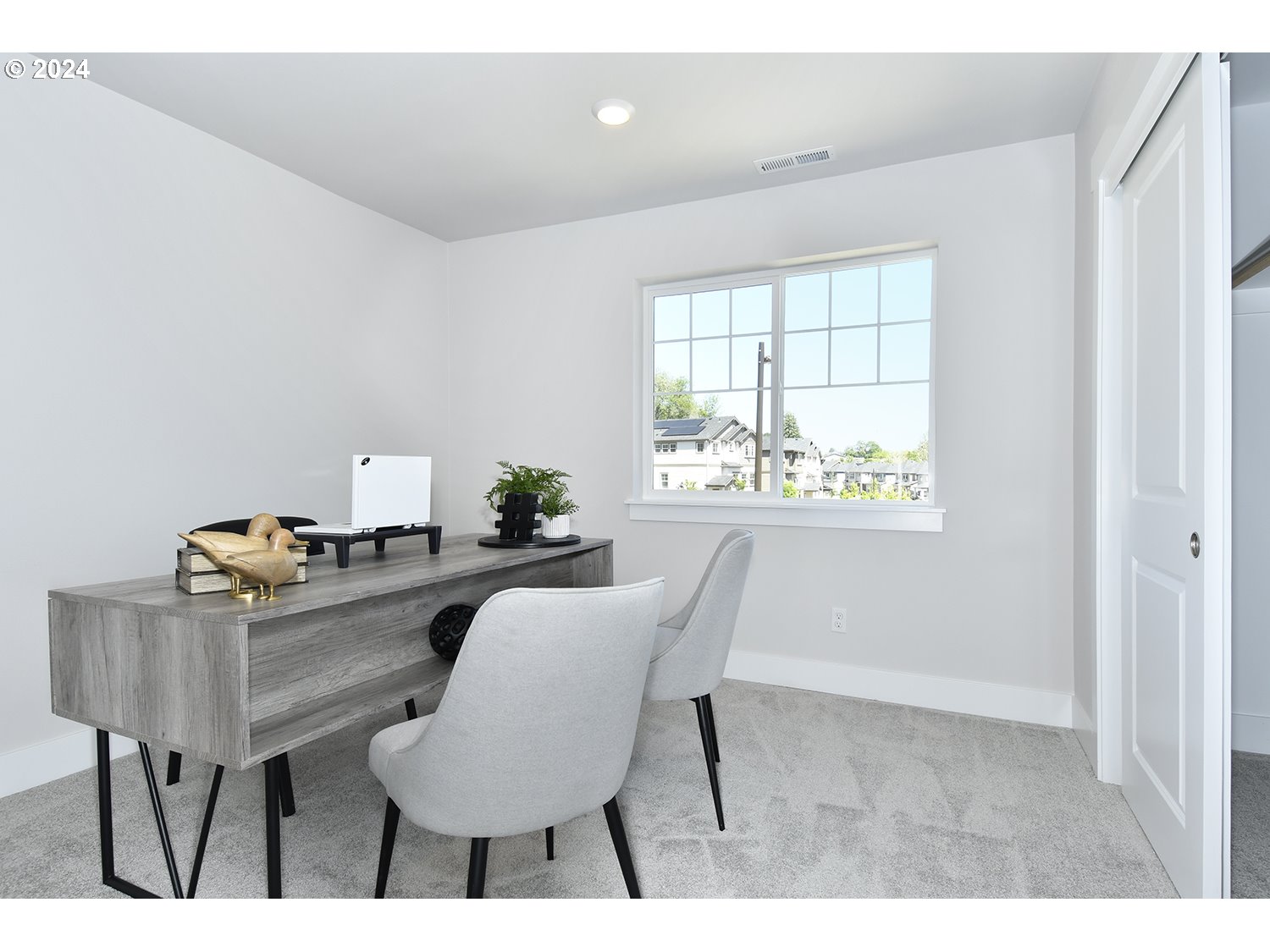 12605 Southwest Strobel Road Beaverton, OR 97007 - Photo 24 of 45 Gallery Image 24