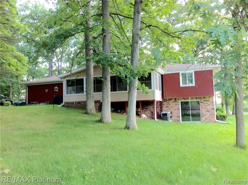 3771 Dorr Road Brighton, MI 48116 - Photo 24 of 28 Rear View of the property