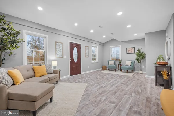 $419,000 | 2 River Place, Pennsville, NJ 08070