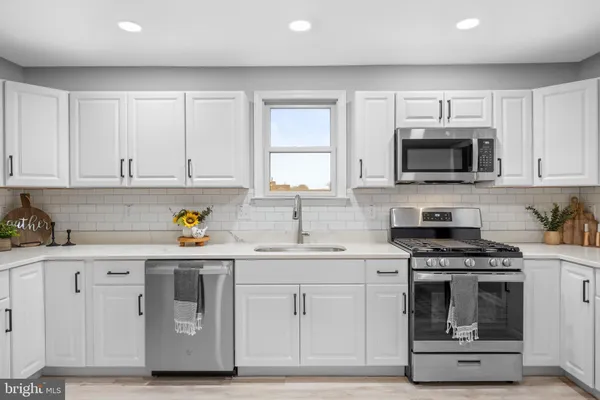 $419,000 | 2 River Place, Pennsville, NJ 08070