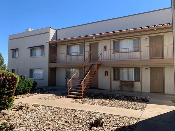 $1,095 | 1200 Lanny Avenue, Unit 22, Clarkdale, AZ 86324