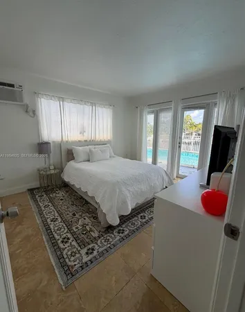 $1,900 | 2185 Northeast 123rd Street, Unit 101, North Miami, FL 33181