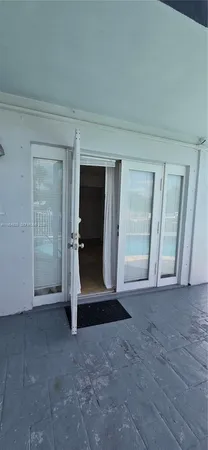 $1,900 | 2185 Northeast 123rd Street, Unit 101, North Miami, FL 33181