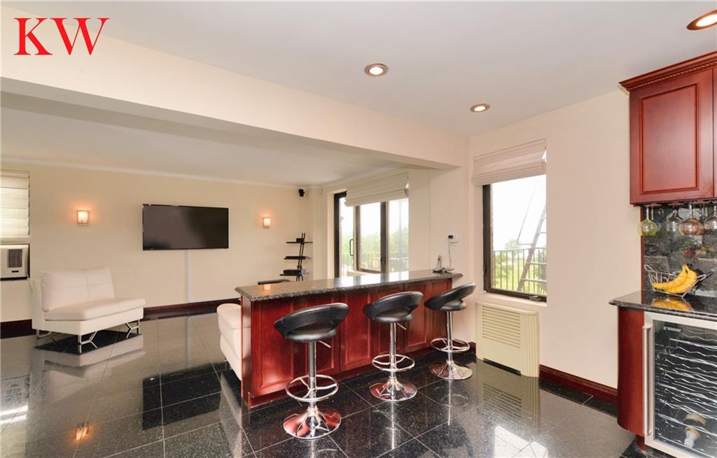 7401 Shore Road, Unit 3A Brooklyn, NY 11209 - Photo 11 of 31