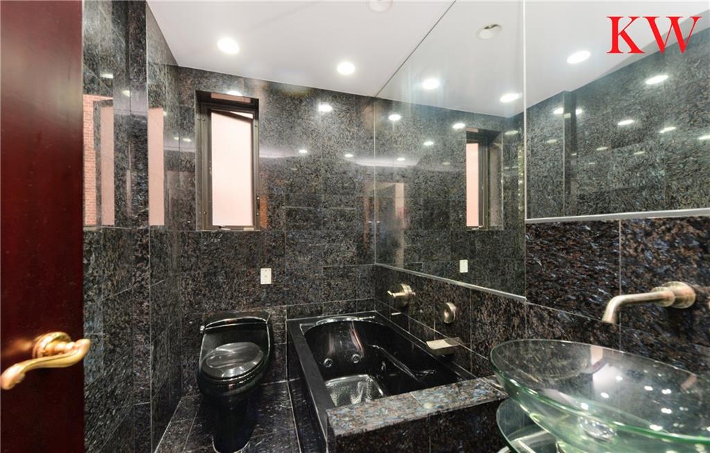 7401 Shore Road, Unit 3A Brooklyn, NY 11209 - Photo 17 of 31