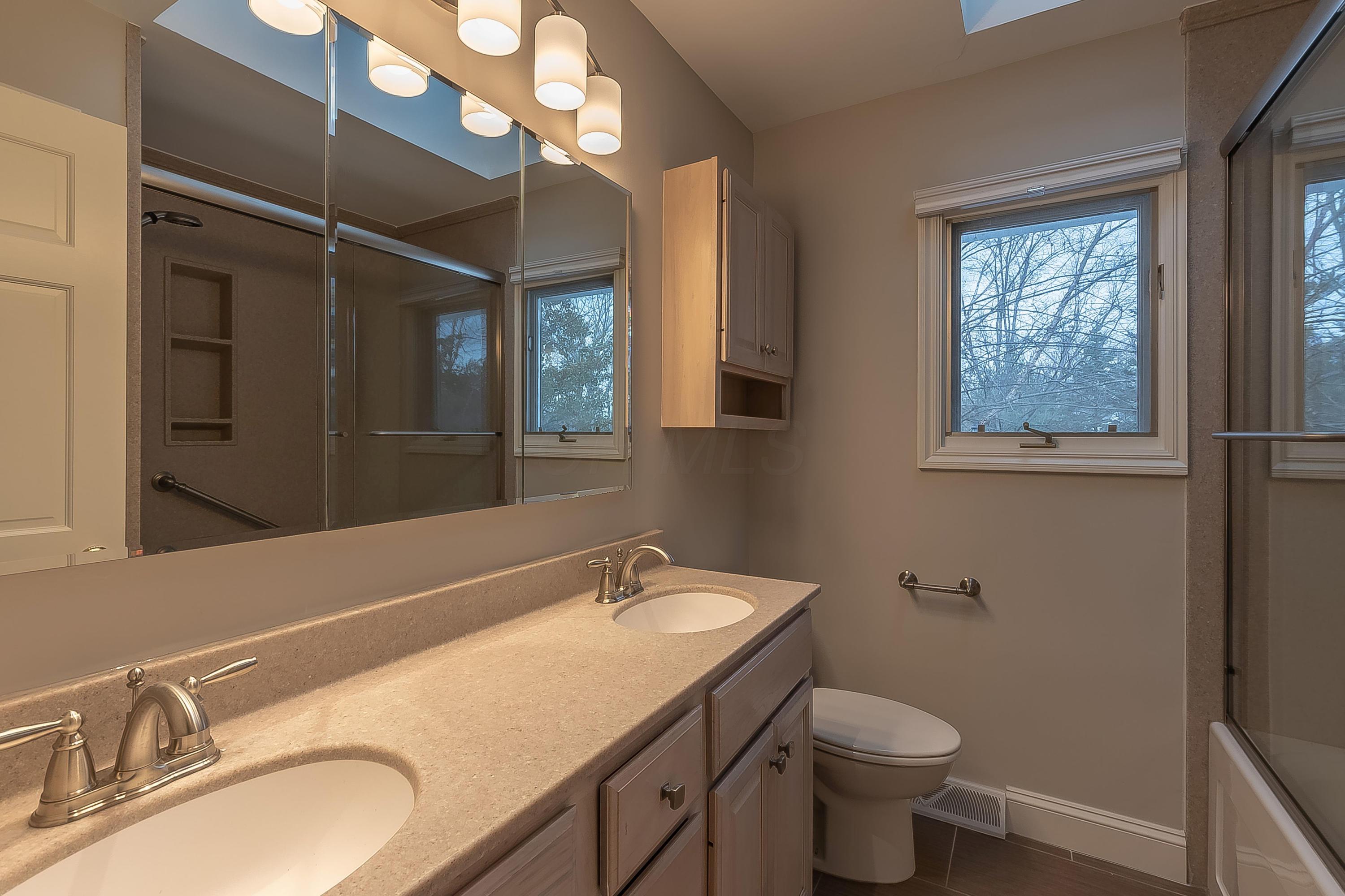 6924 Worthington Road Westerville, OH 43082 - Photo 18 of 39
