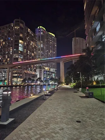 $3,400 | 350 South Miami Avenue, Unit 2714, Miami, FL 33130