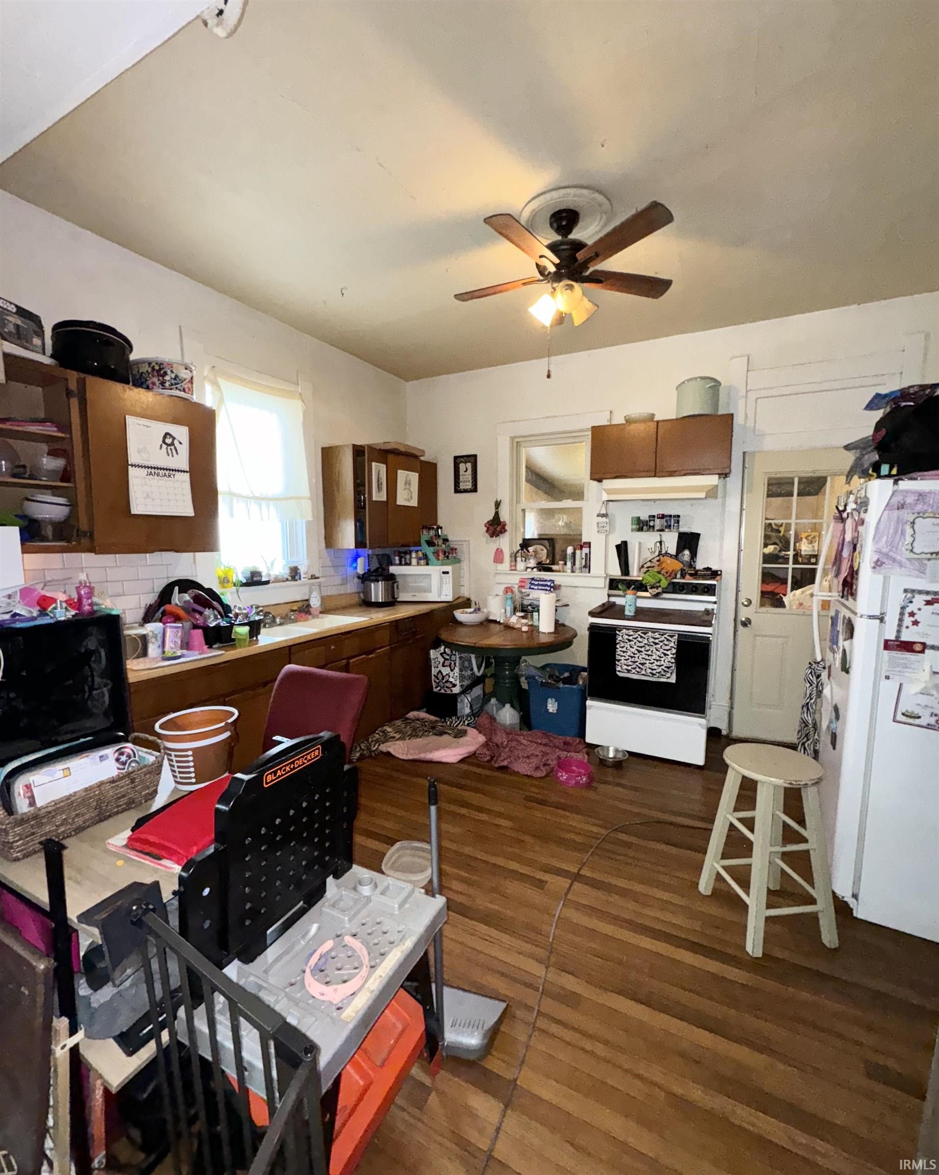 2124 South Walnut Street Muncie, IN 47302 - Photo 5 of 23 Gallery Image 5