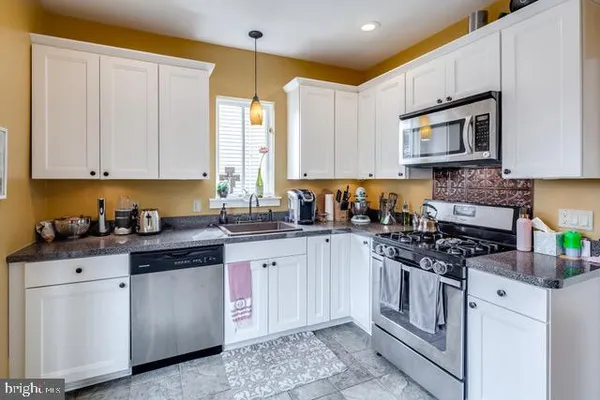 $3,700 | 3 Lee Avenue, Haddonfield, NJ 08033