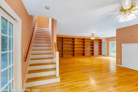 $1,750,000 | 39 Iron Hill Road, Oak Bluffs, MA 02557