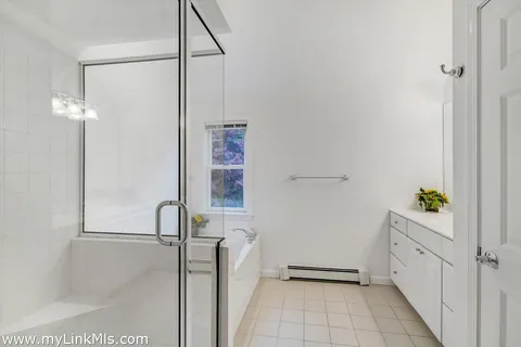 $1,750,000 | 39 Iron Hill Road, Oak Bluffs, MA 02557