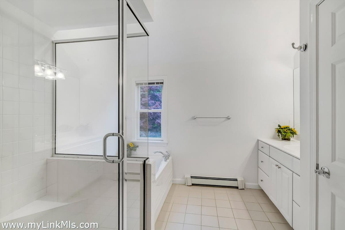 39 Iron Hill Road Oak Bluffs, MA 02557 - Photo 32 of 48