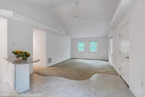 $1,750,000 | 39 Iron Hill Road, Oak Bluffs, MA 02557