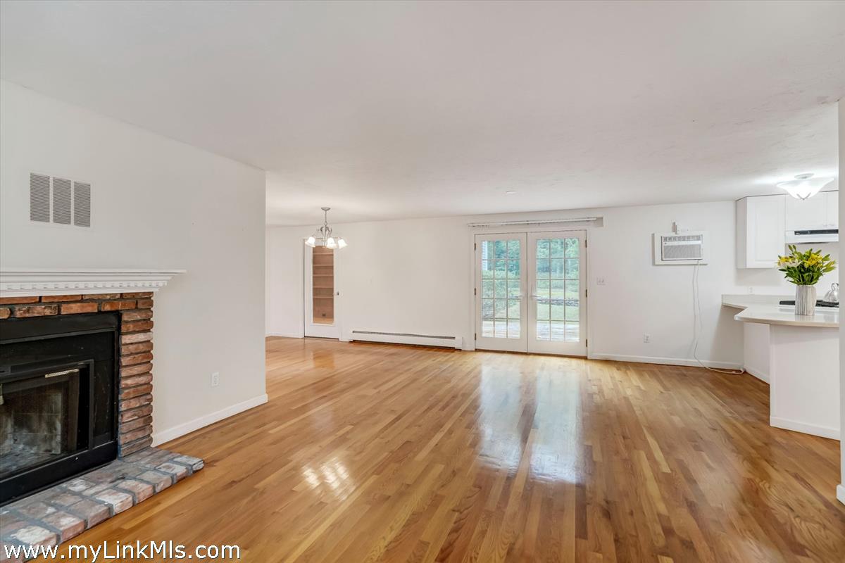 39 Iron Hill Road Oak Bluffs, MA 02557 - Photo 5 of 48