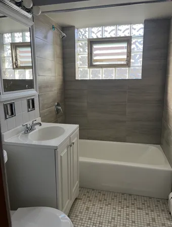 $1,400 | 9110 West 31st Street, Unit 11, Brookfield, IL 60513
