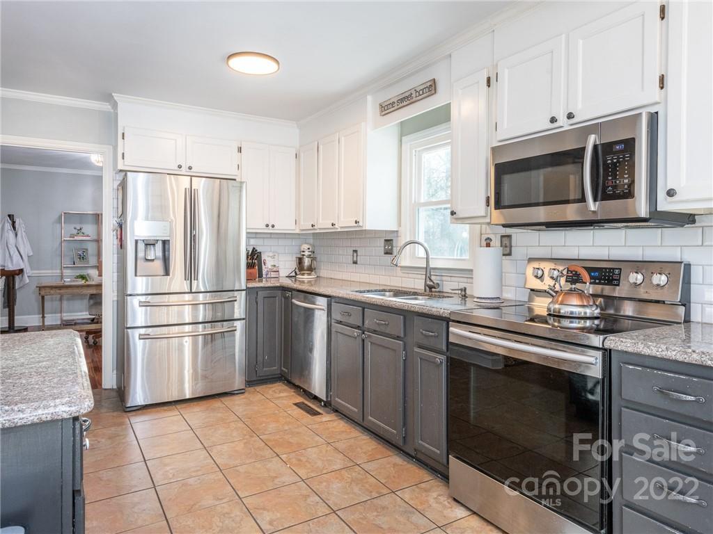 5211 Fowler Farm Road Mint Hill, NC 28227 - Photo 4 of 42 Gallery Image 4