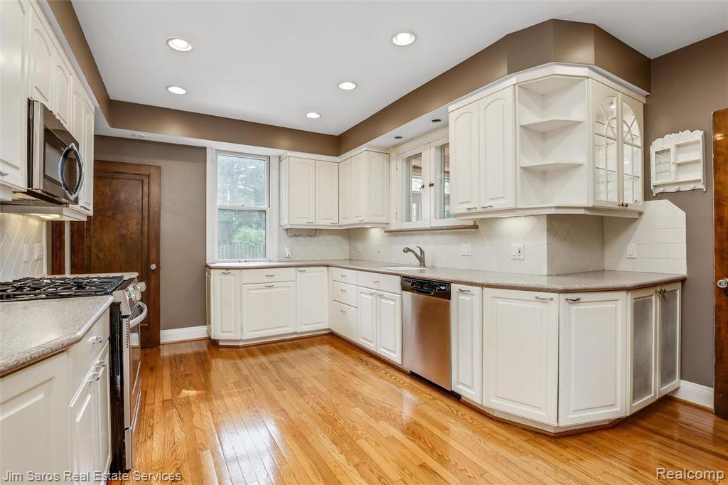 1251 Whittier Road Grosse Pointe Park, MI 48230 - Photo 5 of 33